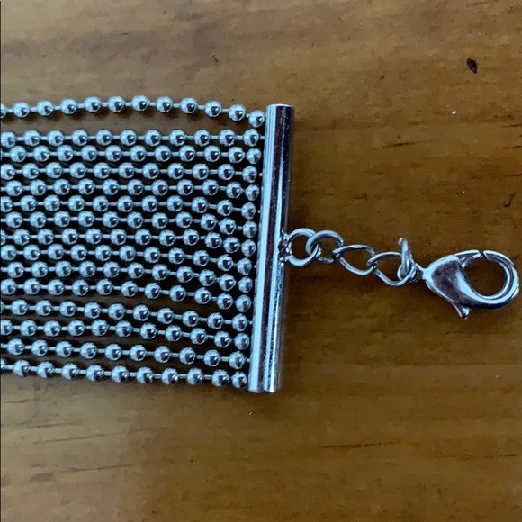 Beautiful Choker Necklace - Picture 2 of 5